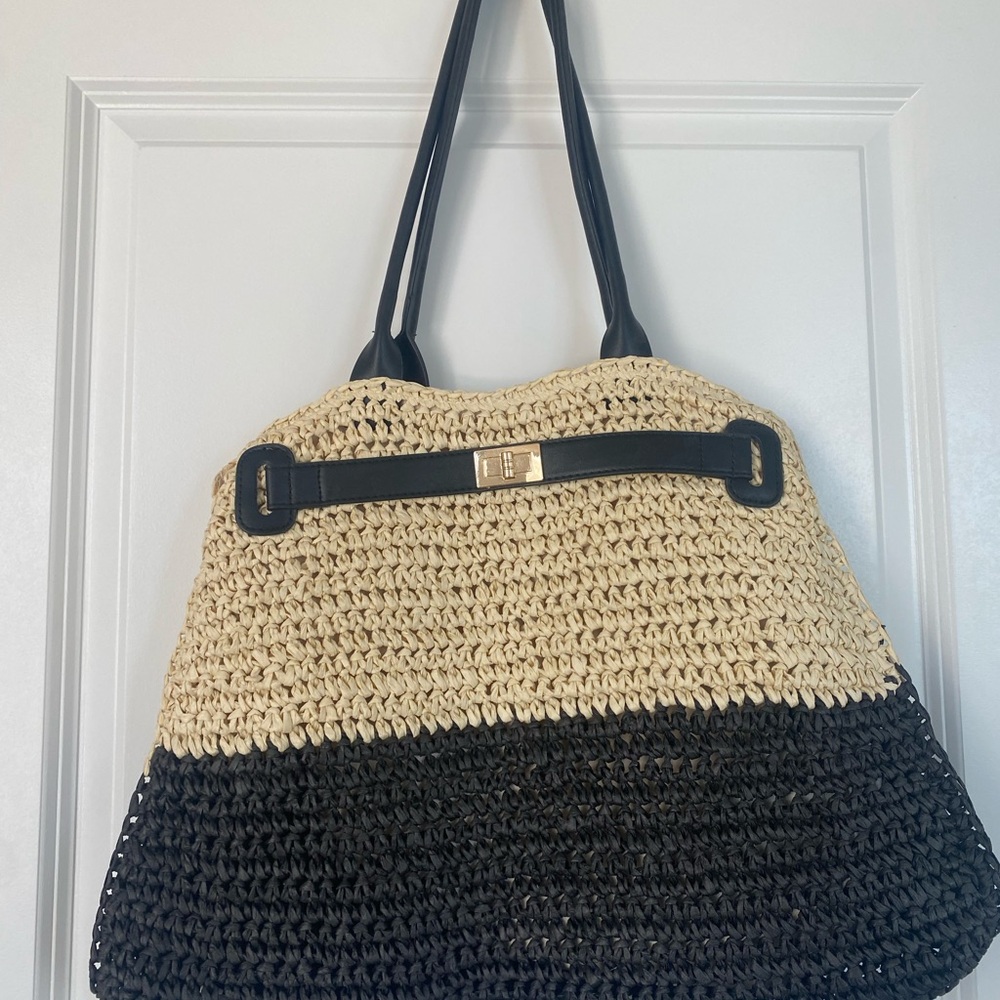 Stylish Two-Tone Woven Tote Bag